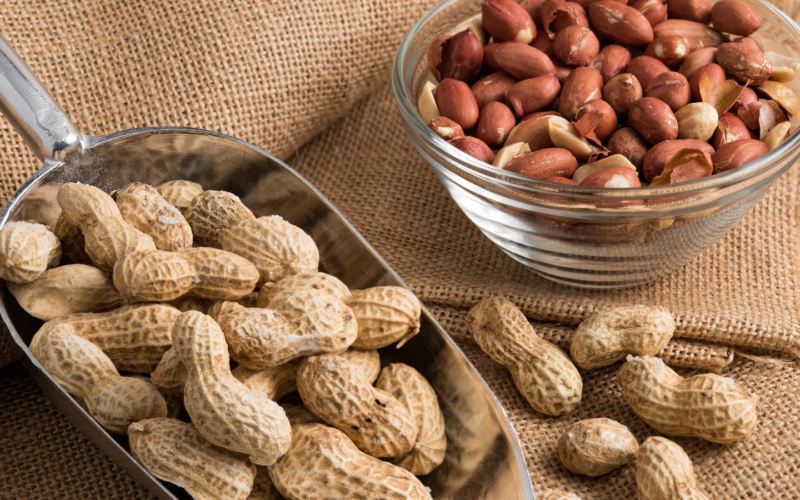 There Are Health Benefits To Eating Peanuts